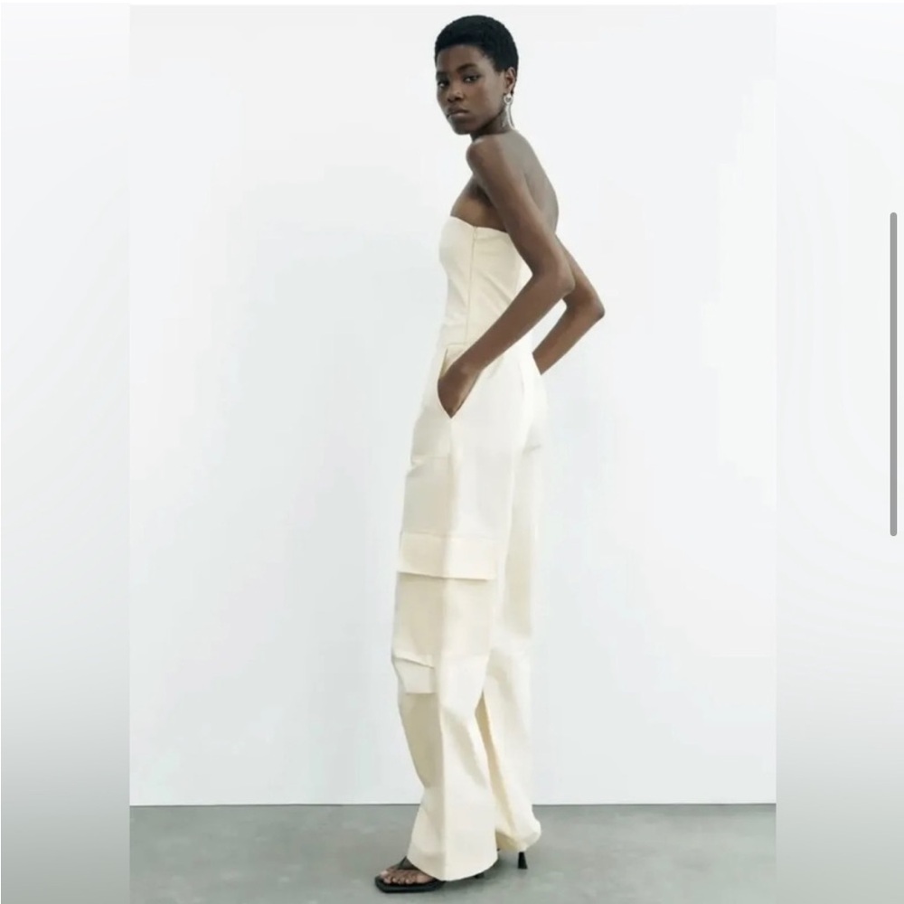 Zara CARGO JUMPSUIT -COLOR VAINILLA